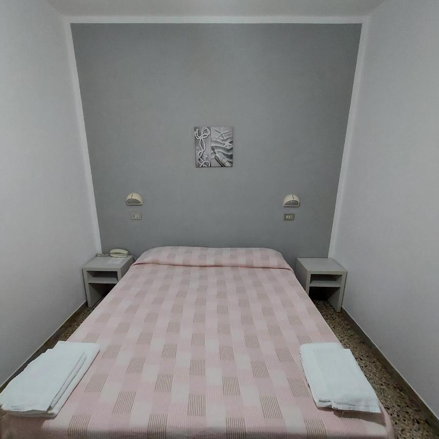 Hotel Villa Alberta B&B 切塞纳蒂科 外观 照片