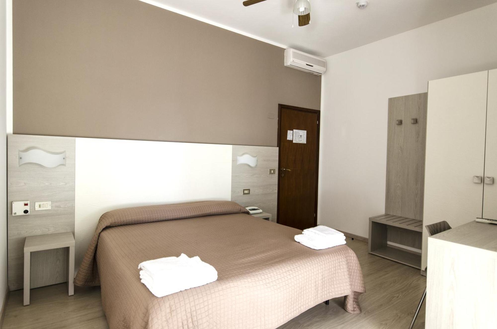 Hotel Villa Alberta B&B 切塞纳蒂科 客房 照片